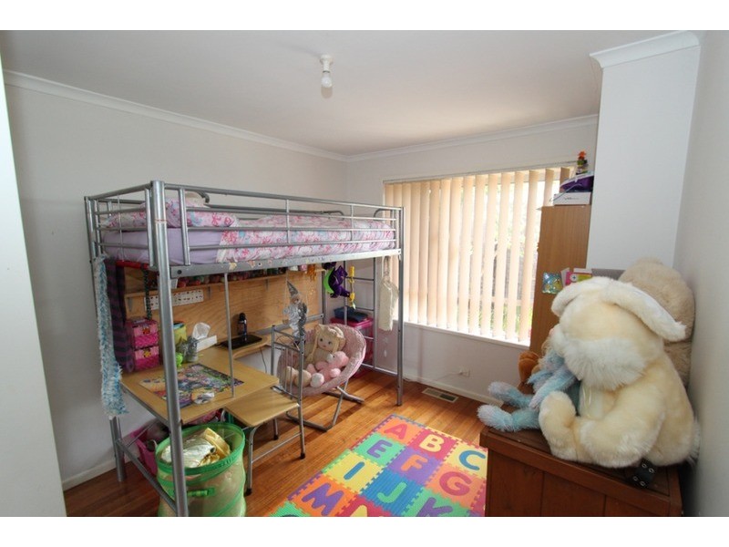 2 Quail Crescent, Melton VIC 3337