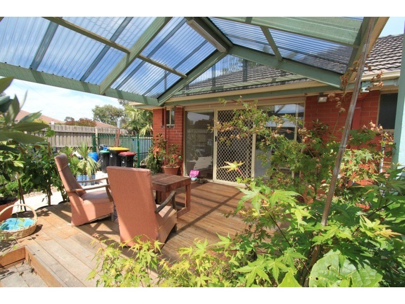 2 Quail Crescent, Melton VIC 3337