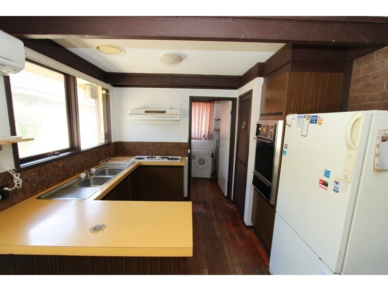 29 Christopher Crescent, Melton VIC 3337