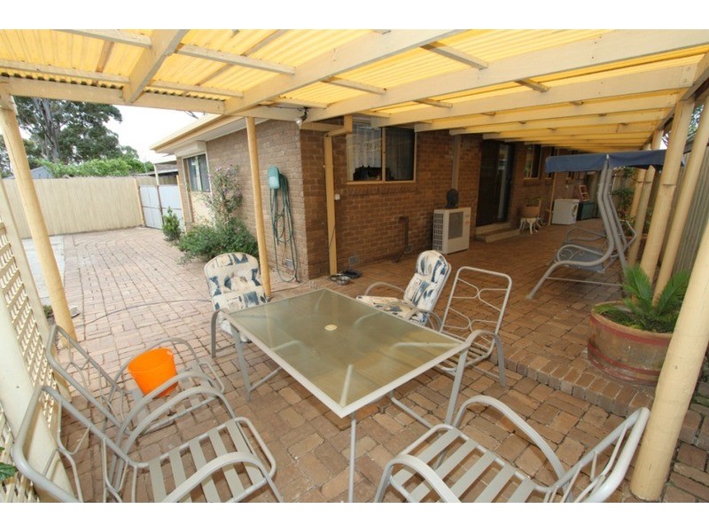 81 Hume Avenue, Melton VIC 3337