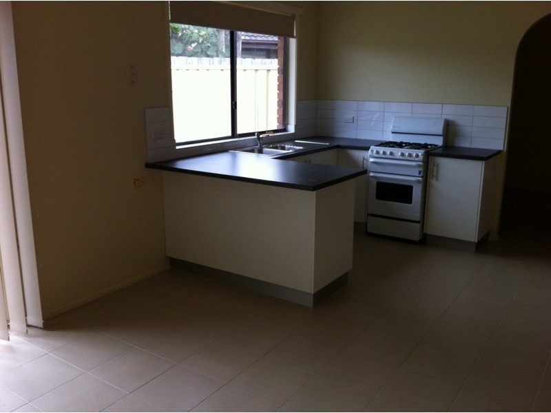 2 Monmouth Close, Albanvale VIC 3021