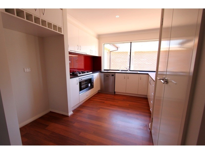 95 Arnolds Creek Boulevard, Melton West VIC 3337