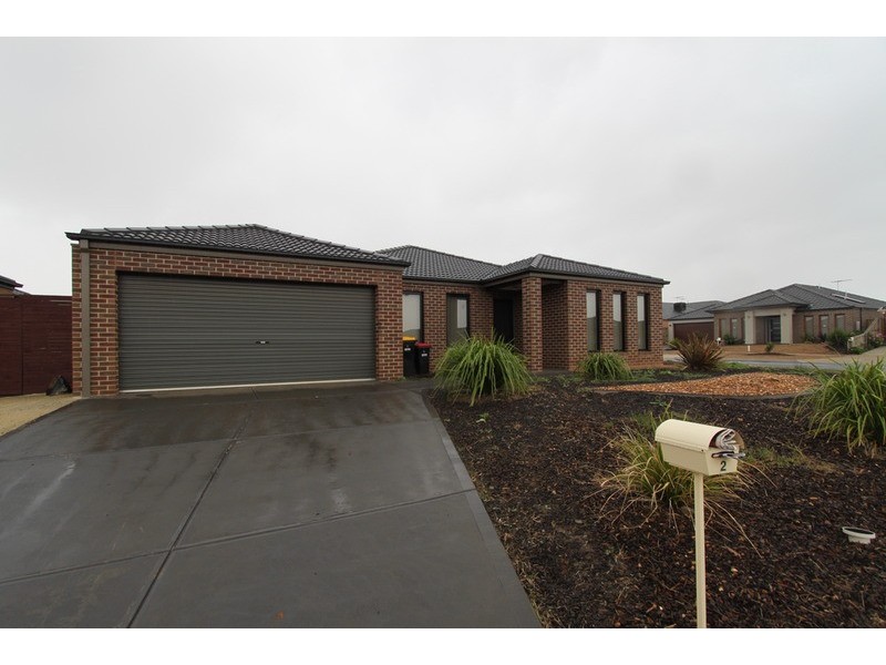 2 Wakefield Road, Taylors Hill VIC 3037