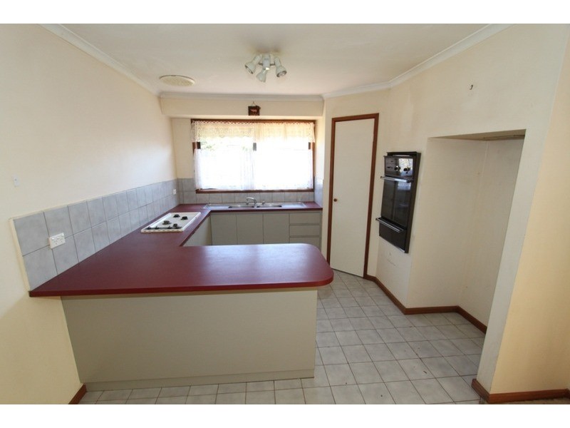 77 Childs Street, Melton South VIC 3338