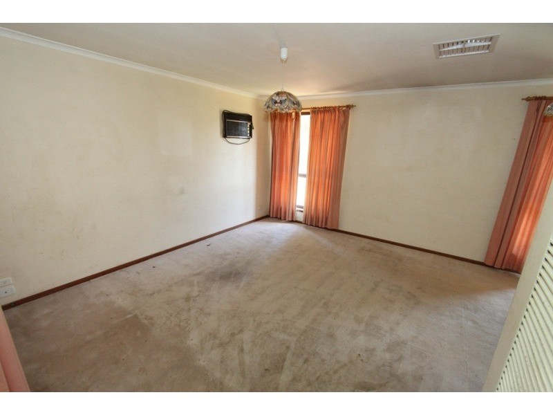 77 Childs Street, Melton South VIC 3338