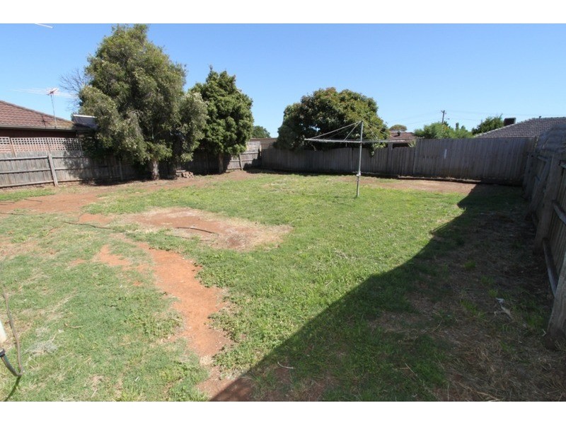 77 Childs Street, Melton South VIC 3338