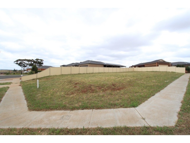 9 Micasa Place, Melton West VIC 3337
