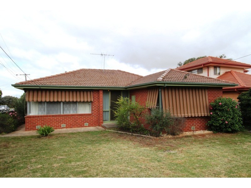 5 Penguin Street, Melton VIC 3337