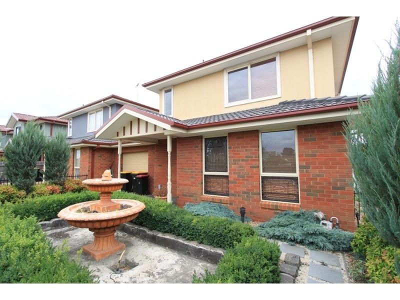 2/18-20 Henry Street, Melton VIC 3337