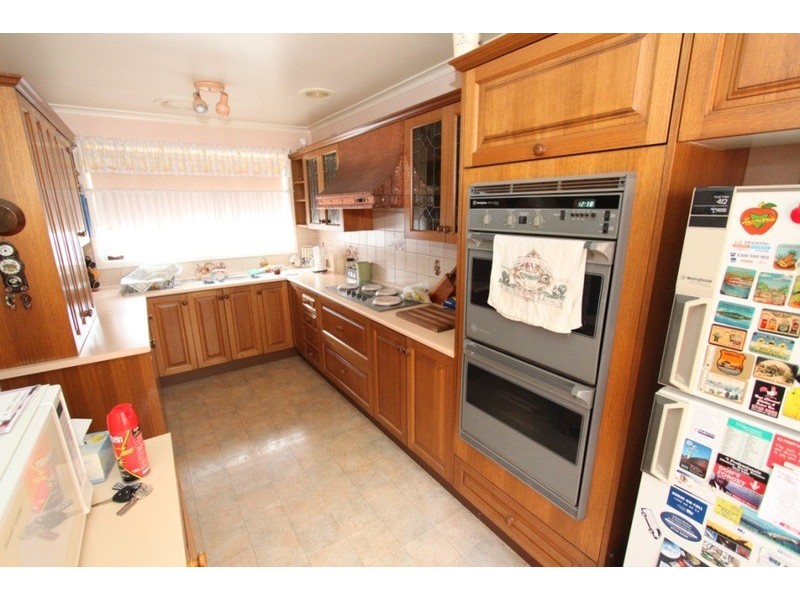 6 Mason Court, Melton VIC 3337