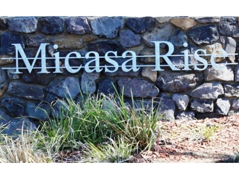 2 Candlebark Way, Melton West VIC 3337