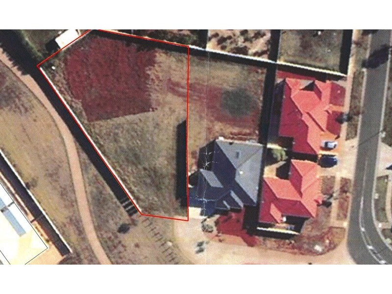 2 Candlebark Way, Melton West VIC 3337