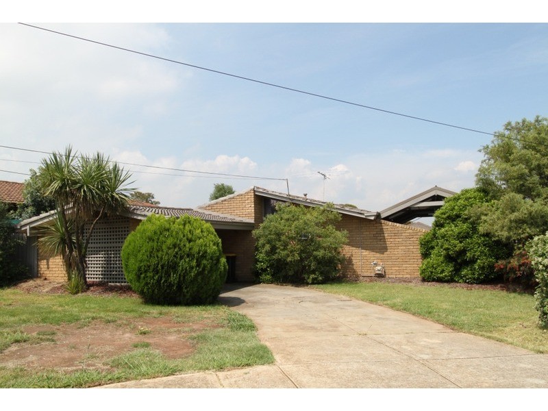 13 Musk Court, Melton VIC 3337