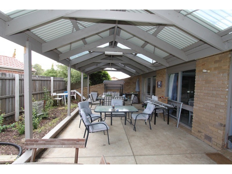 13 Musk Court, Melton VIC 3337