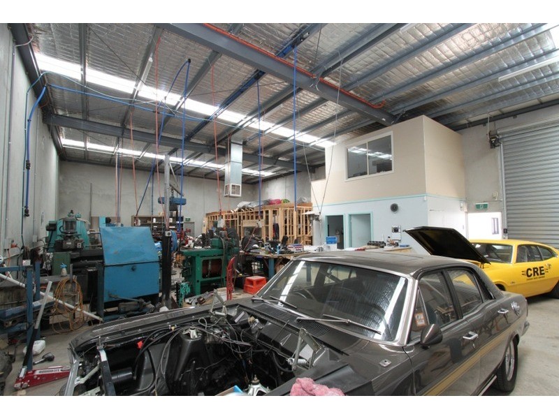 2/1 William Street, Melton VIC 3337