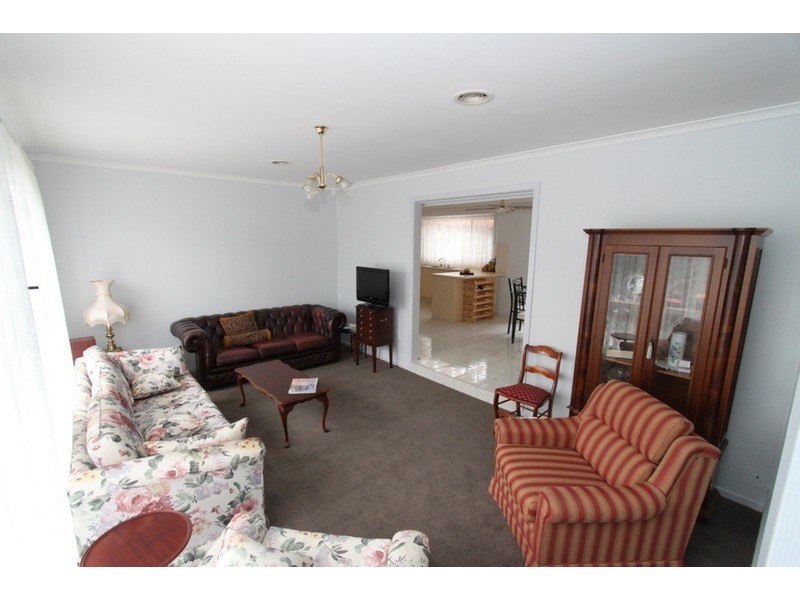 26 Gamalite Drive, Melton VIC 3337