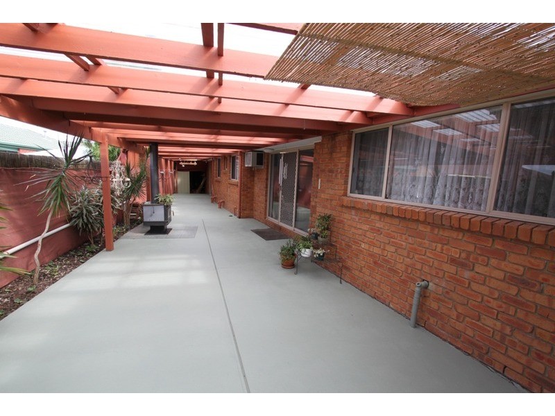 26 Gamalite Drive, Melton VIC 3337