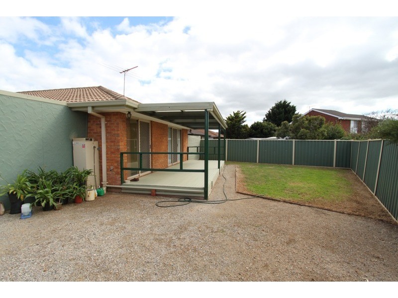 26 Gamalite Drive, Melton VIC 3337