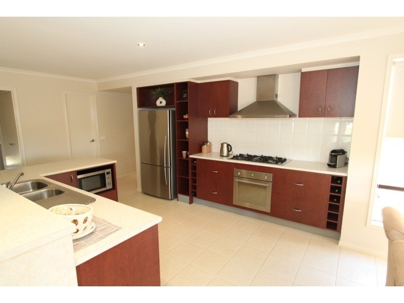 44 Meadowglen Drive, Melton West VIC 3337