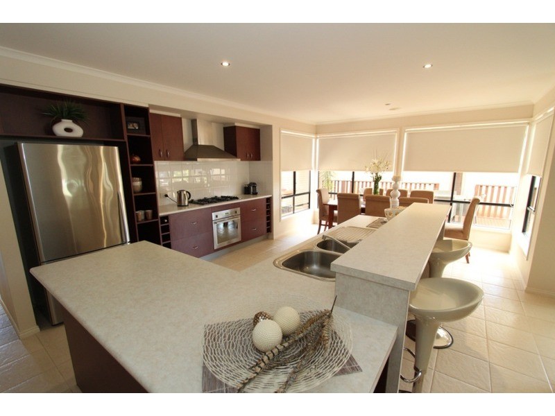 44 Meadowglen Drive, Melton West VIC 3337