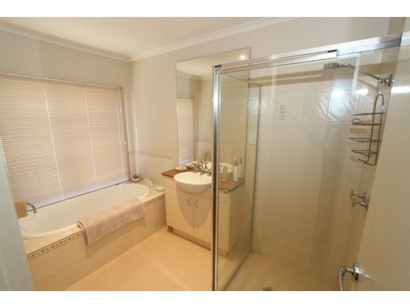 44 Meadowglen Drive, Melton West VIC 3337