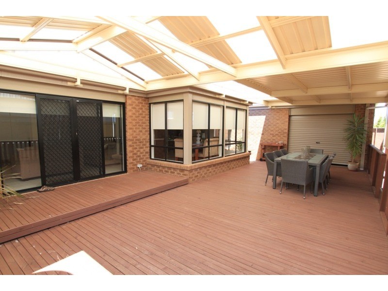 44 Meadowglen Drive, Melton West VIC 3337