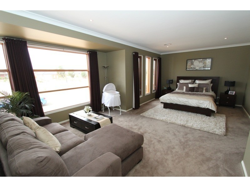 113 Caitlyn Drive, Melton West VIC 3337