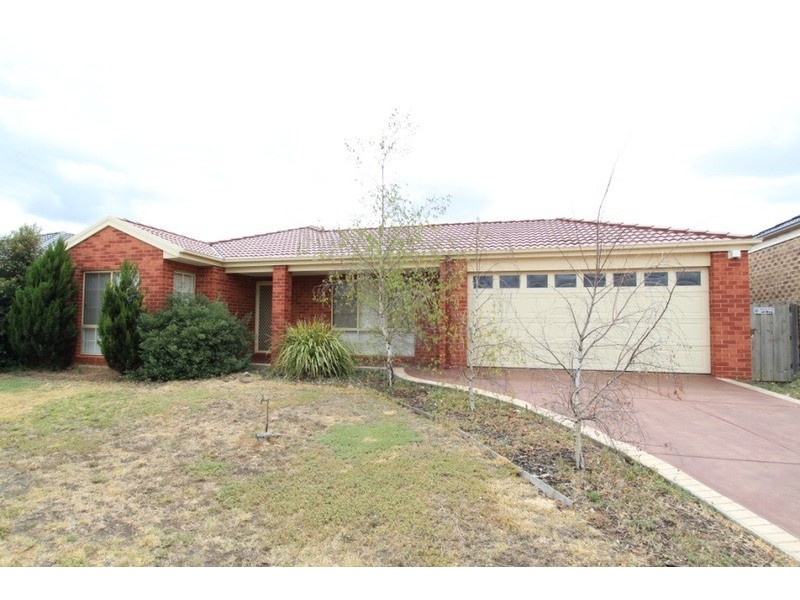 3 Wetherby Place, Melton West VIC 3337