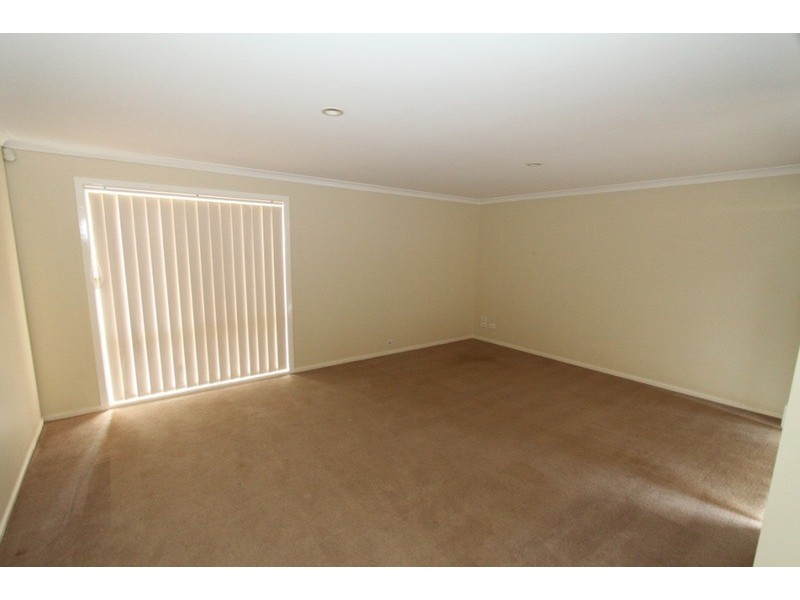3 Wetherby Place, Melton West VIC 3337