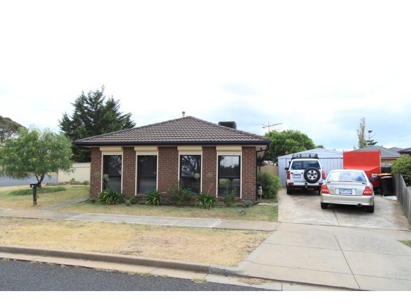 1 Churchill  Way, Melton West VIC 3337