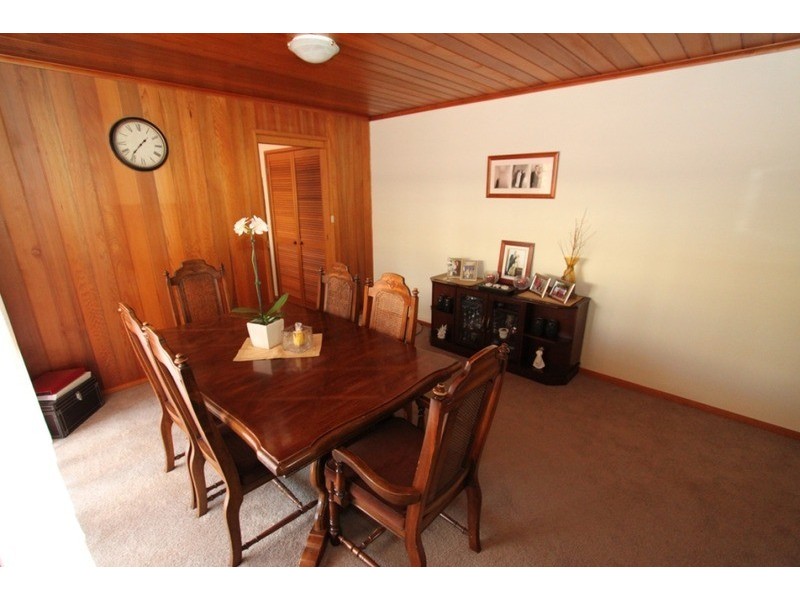 11 Peart Court, Brookfield VIC 3338