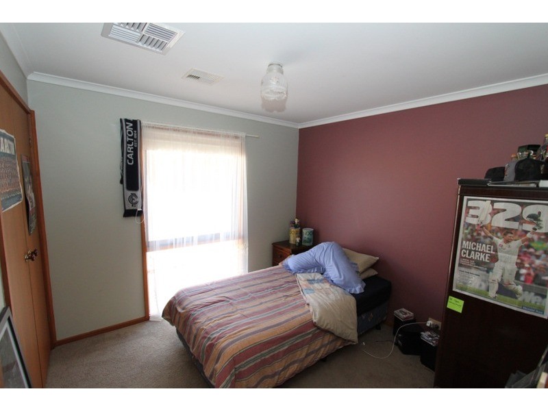 11 Peart Court, Brookfield VIC 3338