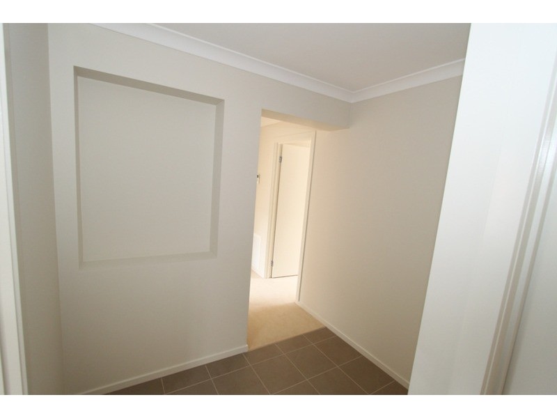 9 Clare Street, Brookfield VIC 3338