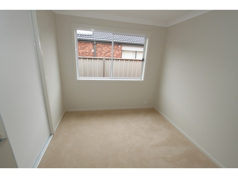 9 Clare Street, Brookfield VIC 3338