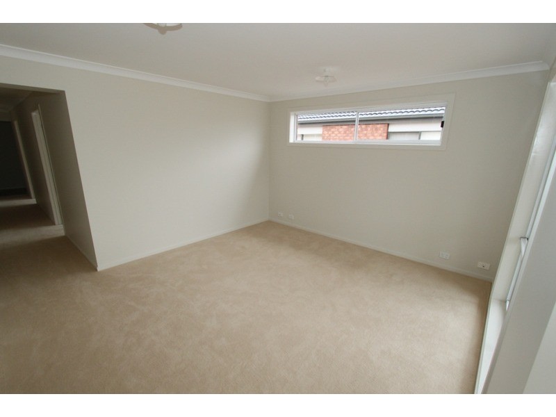 9 Clare Street, Brookfield VIC 3338