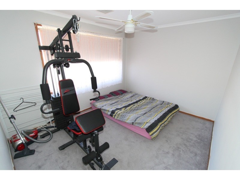 63 Walsingham  Crescent, Kurunjang VIC 3337