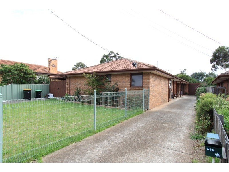 2/492 High Street, Melton VIC 3337