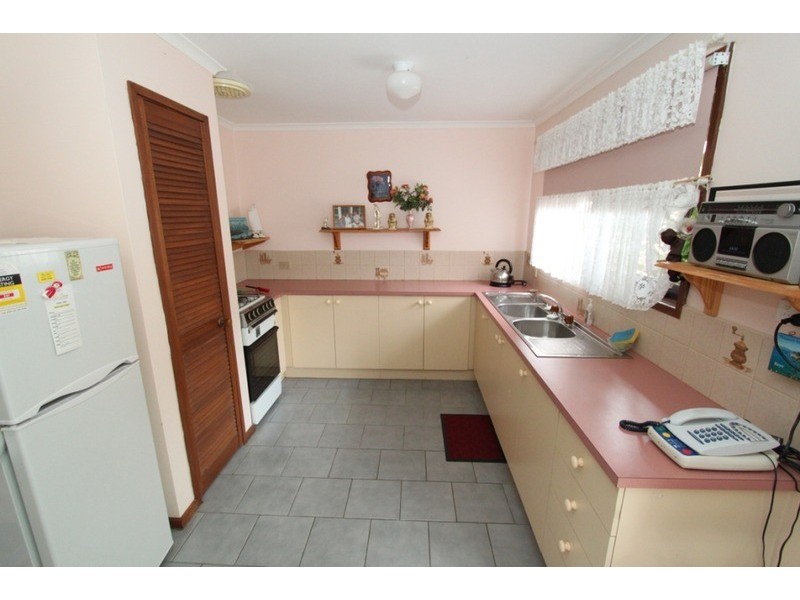 2/492 High Street, Melton VIC 3337