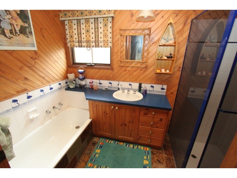 14 Cameron Court, Kurunjang VIC 3337