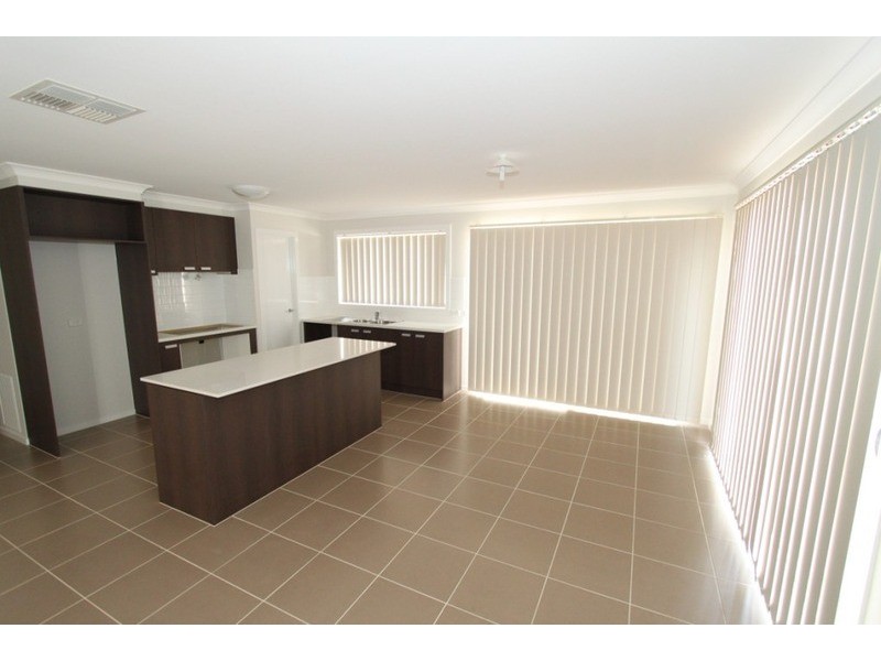 14 Natalie Street, Brookfield VIC 3338