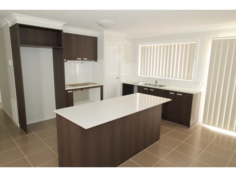 14 Natalie Street, Brookfield VIC 3338