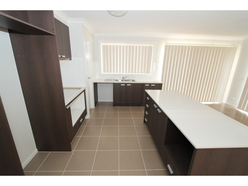 14 Natalie Street, Brookfield VIC 3338