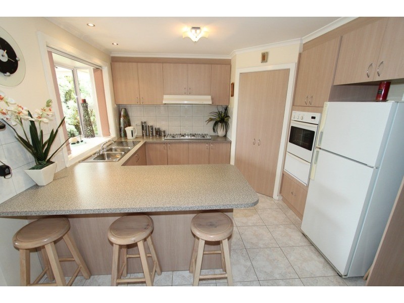 294 Centenary Avenue, Melton West VIC 3337