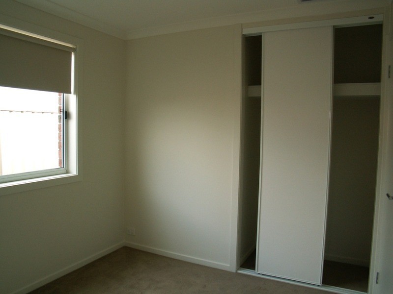 68 Fantail Way, Brookfield VIC 3338