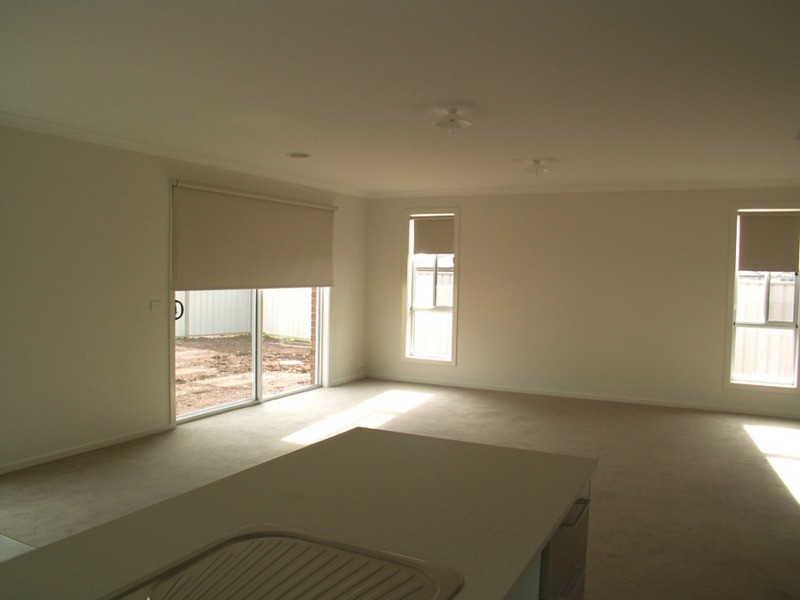 68 Fantail Way, Brookfield VIC 3338