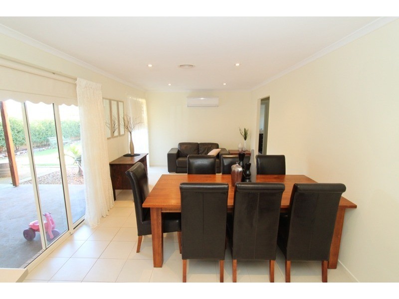 17 Tawriffic Street, Kurunjang VIC 3337