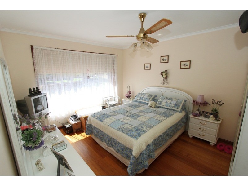 30 Vista  Drive, Melton VIC 3337