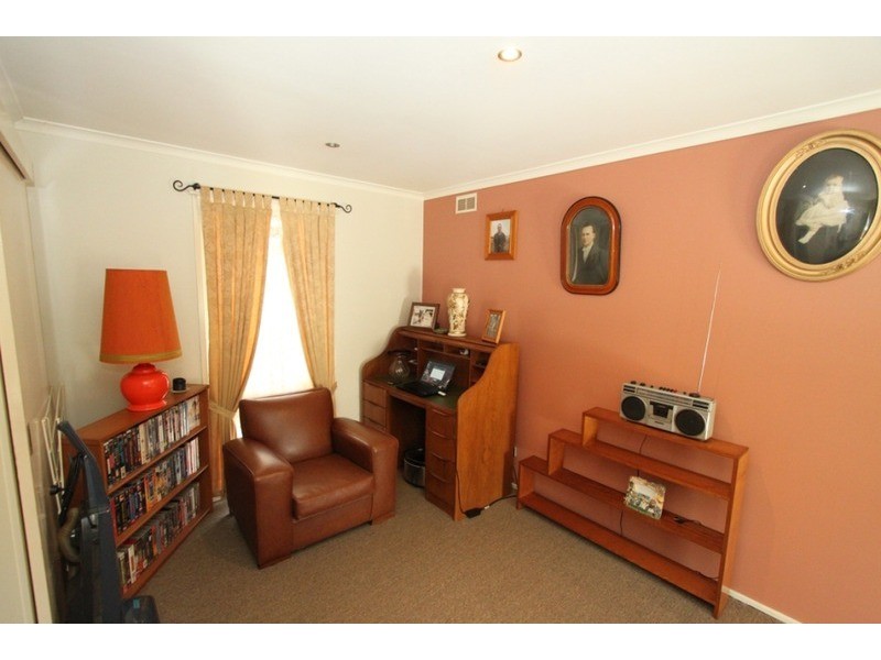 1 Norma Street, Melton VIC 3337