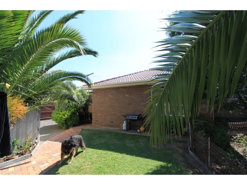 1 Norma Street, Melton VIC 3337