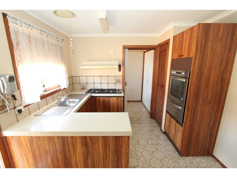 6-11/13 Oneils  Road, Melton VIC 3337